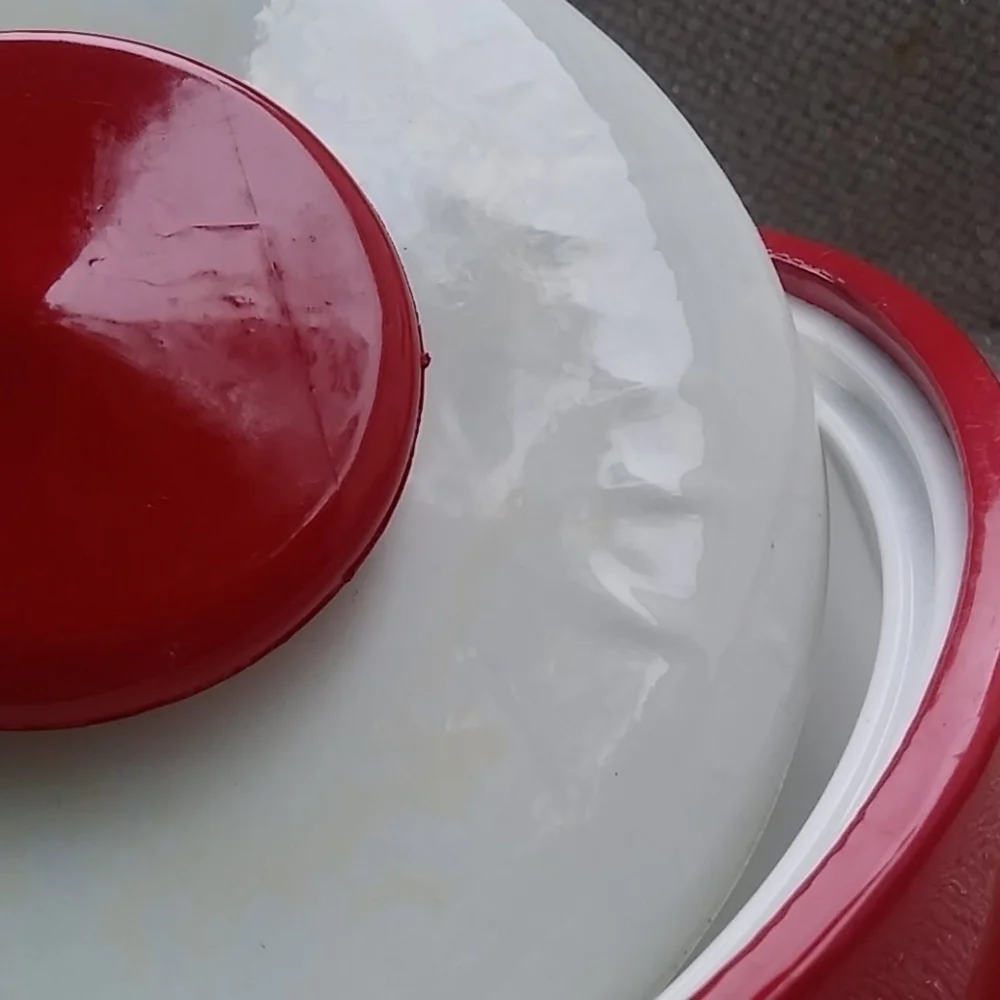 Perfectly Retro Mid-Century Modern Vinyl Red and White Ice Bucket with Lid